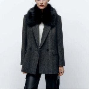 Zara Dark Gray Blazer with Black Faux Fur Collar Oversized Small